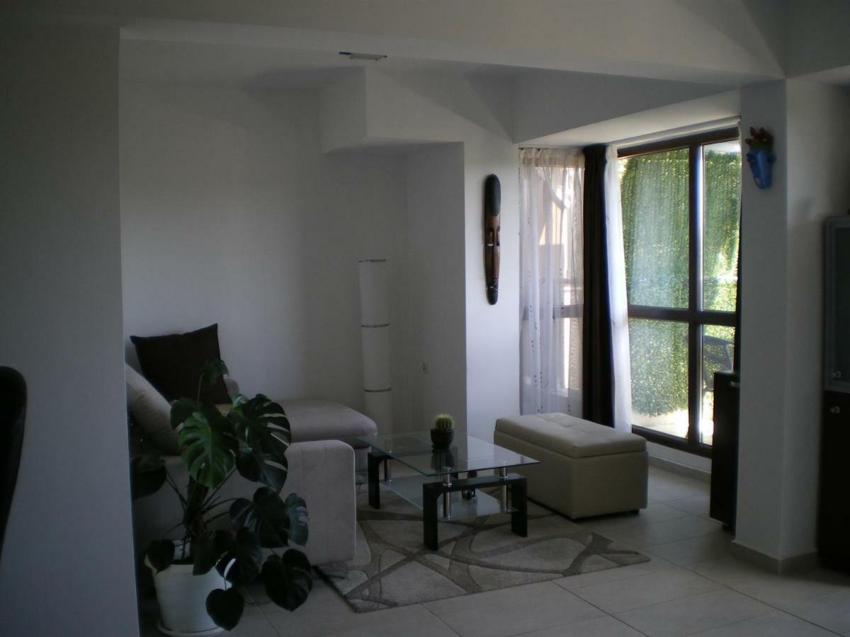 Park View Apartment Plovdiv With Parking Exterior foto
